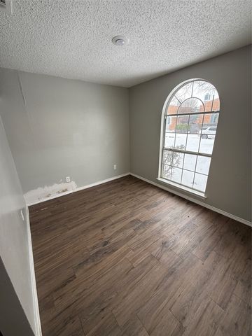 714 Bel Aire Crest, Irving, TX 75061