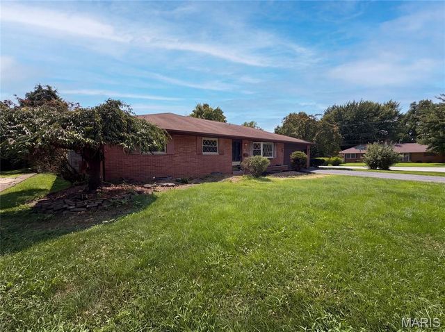 209 Dana Drive, Collinsville, IL 62234