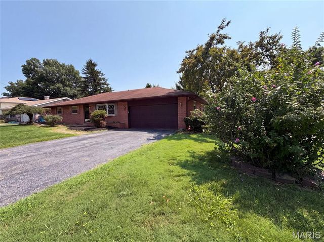 209 Dana Drive, Collinsville, IL 62234