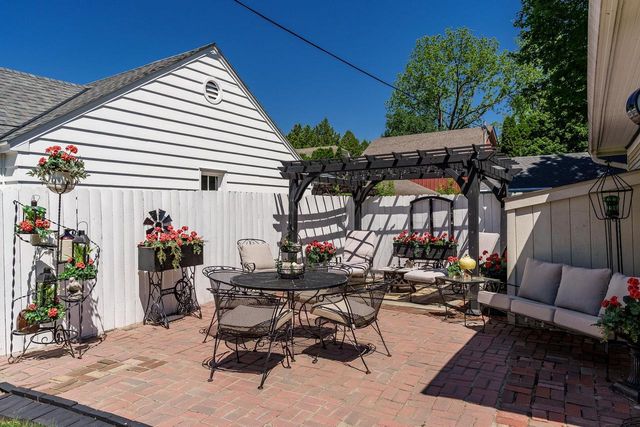 126 Jefferson Avenue, Janesville, WI 53545