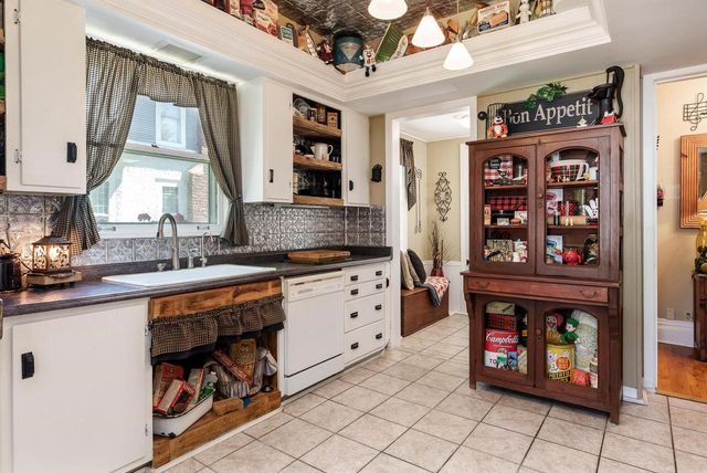126 Jefferson Avenue, Janesville, WI 53545