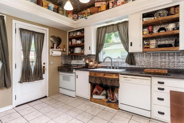 126 Jefferson Avenue, Janesville, WI 53545