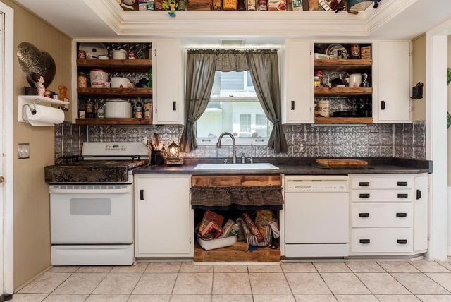 126 Jefferson Avenue, Janesville, WI 53545