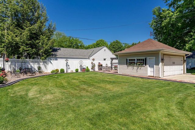 126 Jefferson Avenue, Janesville, WI 53545