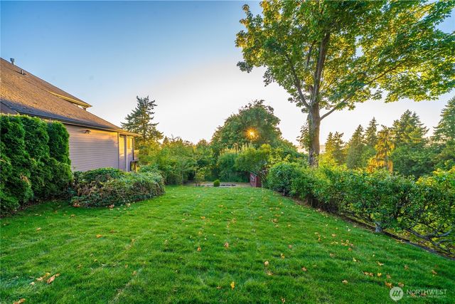 28601 13th Avenue S, Federal Way, WA 98003