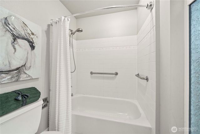 28601 13th Avenue S, Federal Way, WA 98003