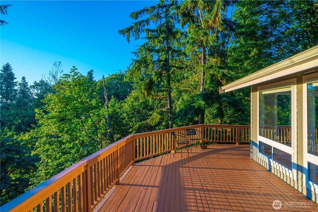 28601 13th Avenue S, Federal Way, WA 98003