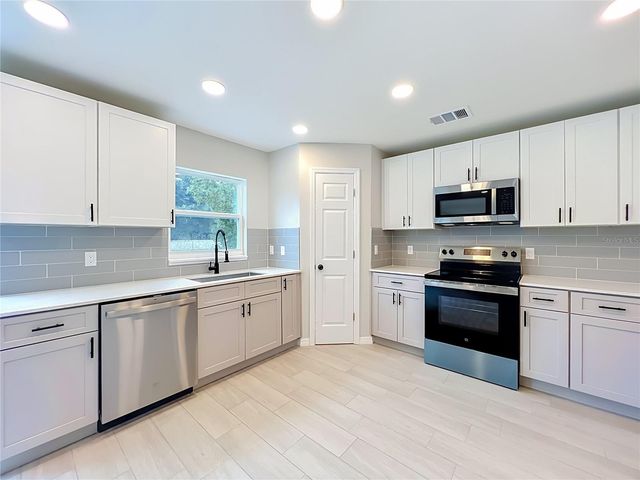 5039 OAK TOURS DRIVE, Edgewood, FL 32839