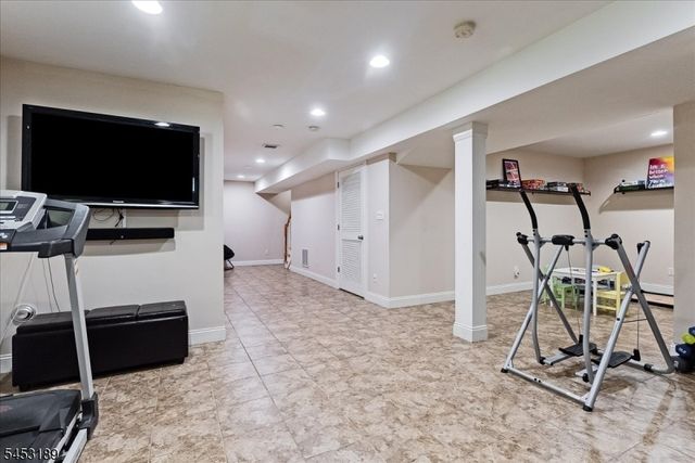 308 N Scotch Plains Ave, Westfield Town, NJ 07090