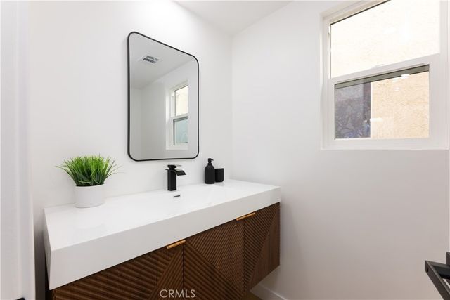 339 Winslow Avenue, Long Beach, CA 90814