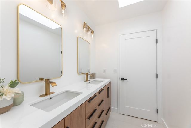 339 Winslow Avenue, Long Beach, CA 90814