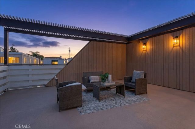 339 Winslow Avenue, Long Beach, CA 90814