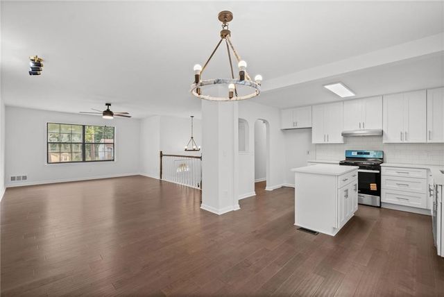 2648 Smoke House Place SW, Marietta, GA 30064