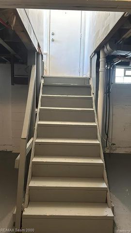 12096 Rossiter Street, Detroit, MI 48224