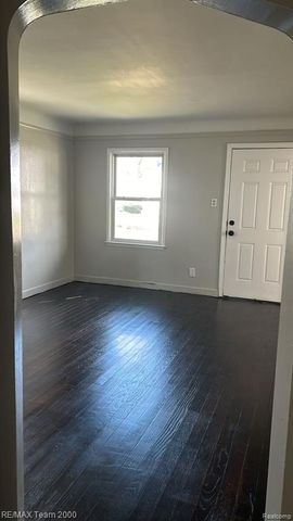 12096 Rossiter Street, Detroit, MI 48224