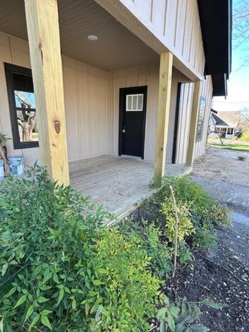 415 W Walnut Street, Whitewright, TX 75491