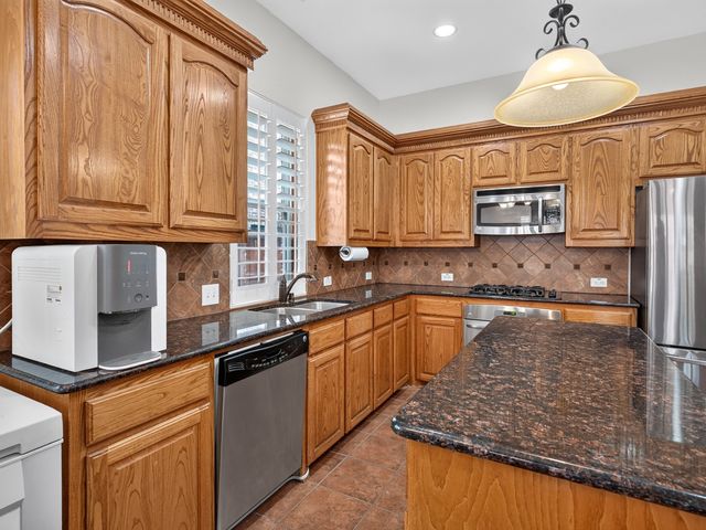 3078 Camden Bluff Road, Frisco, TX 75034