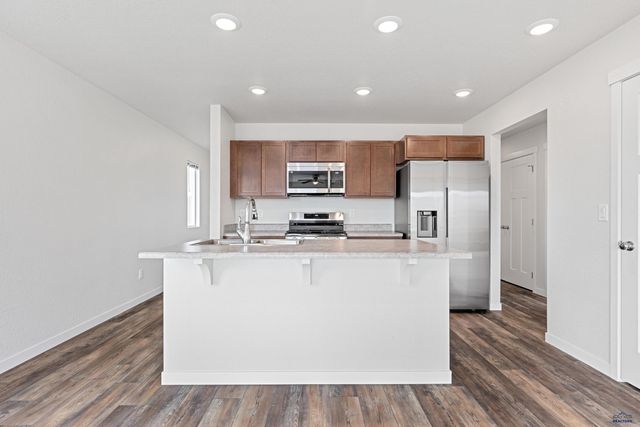 413 HENRY POTTER RD, Box Elder, SD 57719