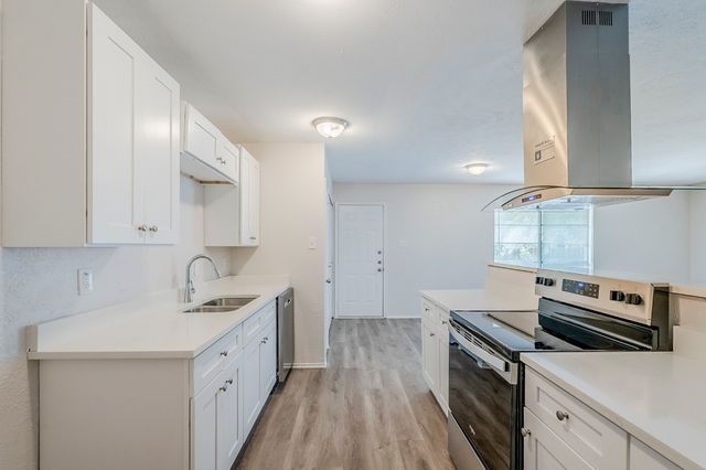 7108 Christie Lane, Dallas, TX 75249
