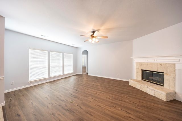 10706 Saint Annes Drive, Rowlett, TX 75089