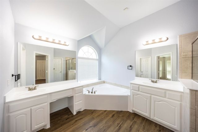 10706 Saint Annes Drive, Rowlett, TX 75089