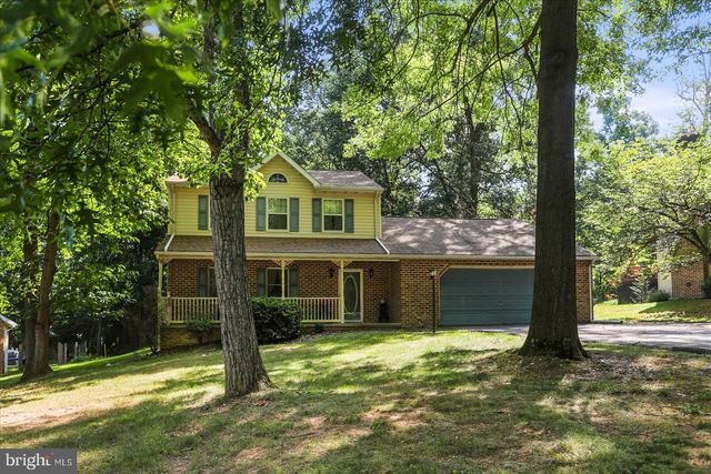 141 OAK HILLS DR, Hanover, PA 17331