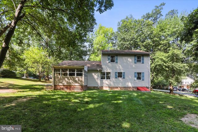 141 OAK HILLS DR, Hanover, PA 17331