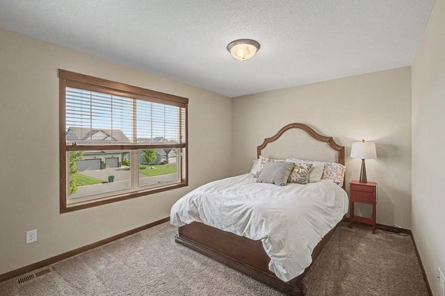 9847 Jordan Avenue NE, Hanover, MN 55341