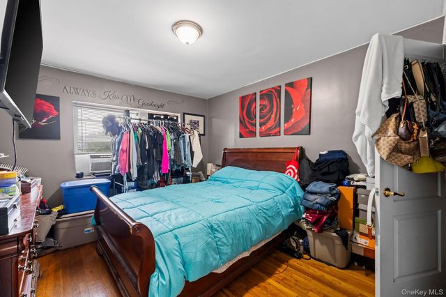 1076 Gipson Street, Far Rockaway, NY 11691