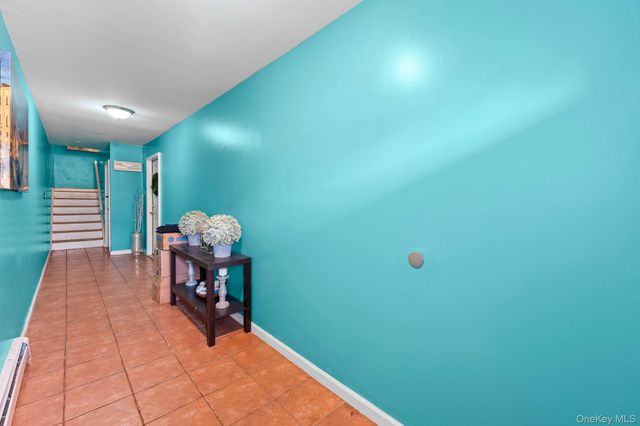 1076 Gipson Street, Far Rockaway, NY 11691