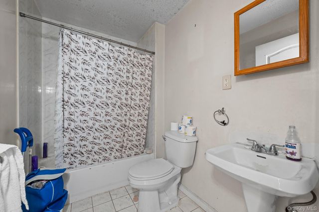 1076 Gipson Street, Far Rockaway, NY 11691