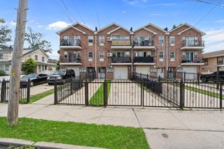 1076 Gipson Street, Far Rockaway, NY 11691