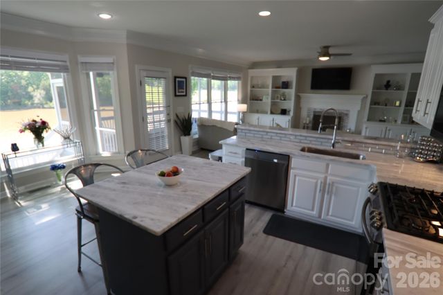 15537 Northstone Drive, Huntersville, NC 28078