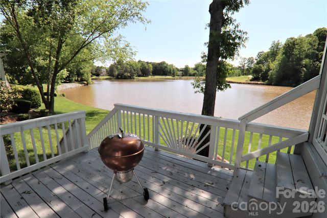 15537 Northstone Drive, Huntersville, NC 28078