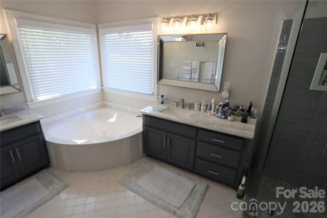 15537 Northstone Drive, Huntersville, NC 28078