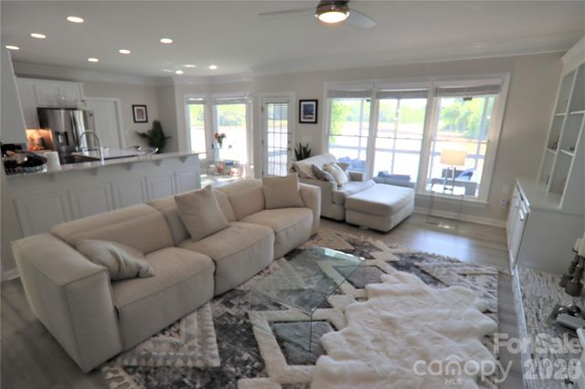 15537 Northstone Drive, Huntersville, NC 28078