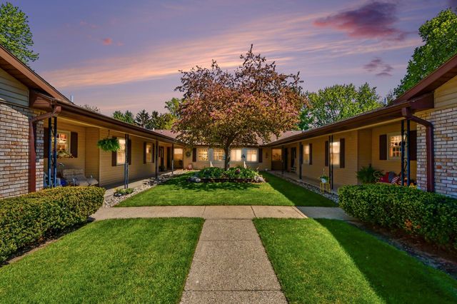 7486 Pine Grove Drive, Jenison, MI 49428