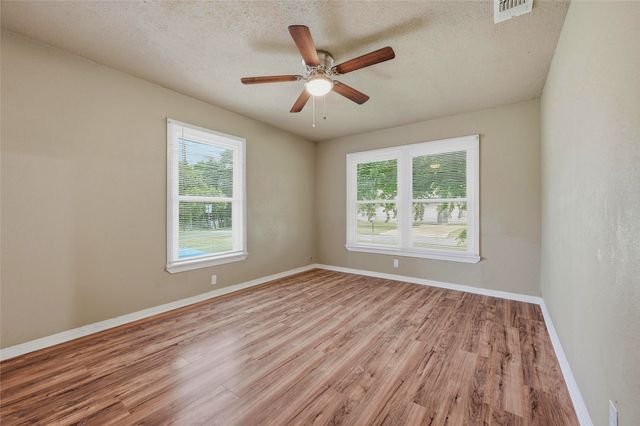1701 W Elm Street, Denison, TX 75020