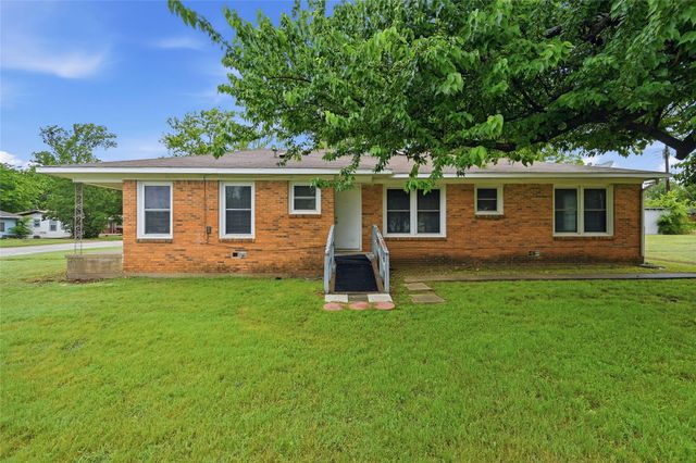 1701 W Elm Street, Denison, TX 75020