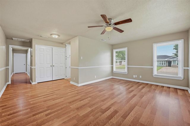 1701 W Elm Street, Denison, TX 75020
