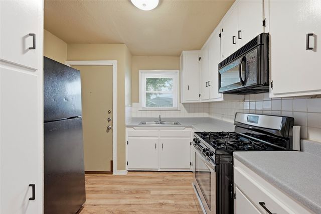1701 W Elm Street, Denison, TX 75020