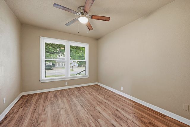1701 W Elm Street, Denison, TX 75020