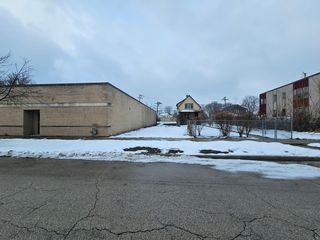 11854 S Lafayette Avenue, Chicago, IL 60628