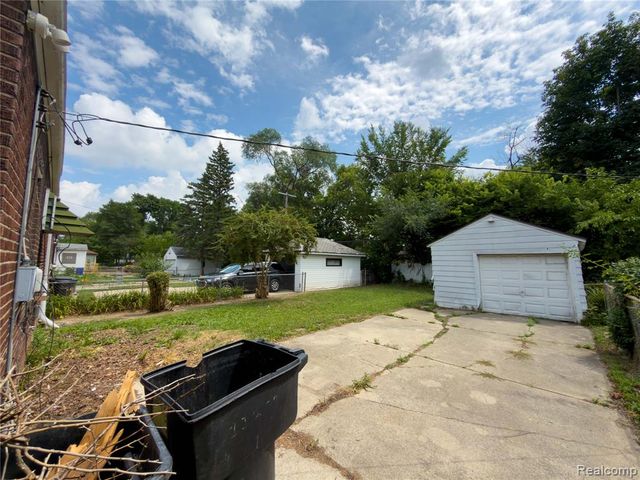 11268 Lakepointe Street, Detroit, MI 48224