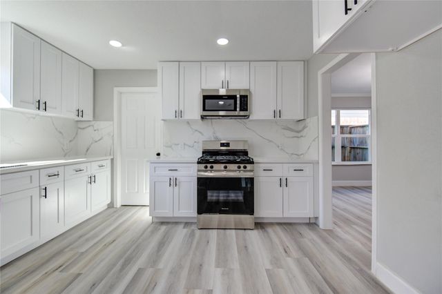 1831 Courtside Place Drive, Missouri City, TX 77489