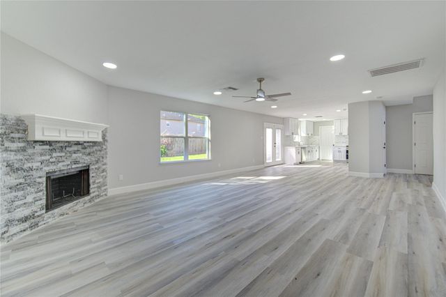 1831 Courtside Place Drive, Missouri City, TX 77489