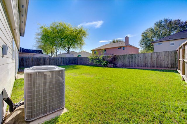 1831 Courtside Place Drive, Missouri City, TX 77489