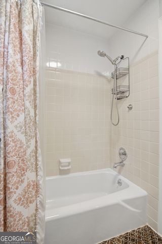 2059 Mountain Creek Drive, Stone Mountain, GA 30087