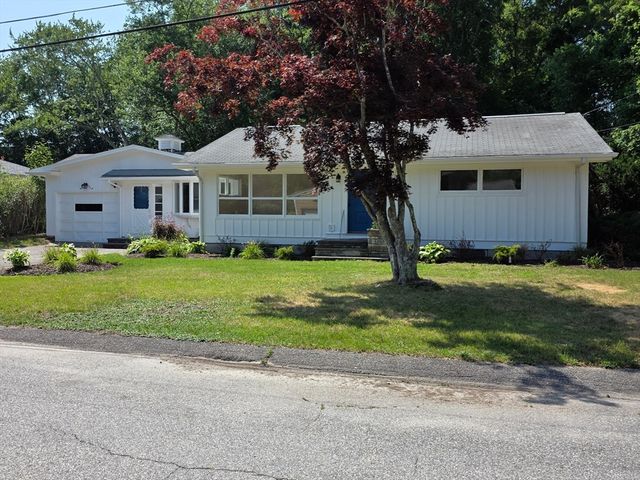 20 Faulkner St, Westport, MA 02790