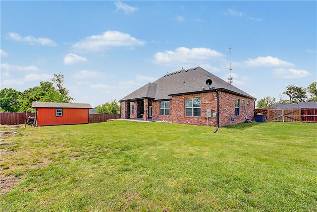 1123 13th Street, Rogers, AR 72758